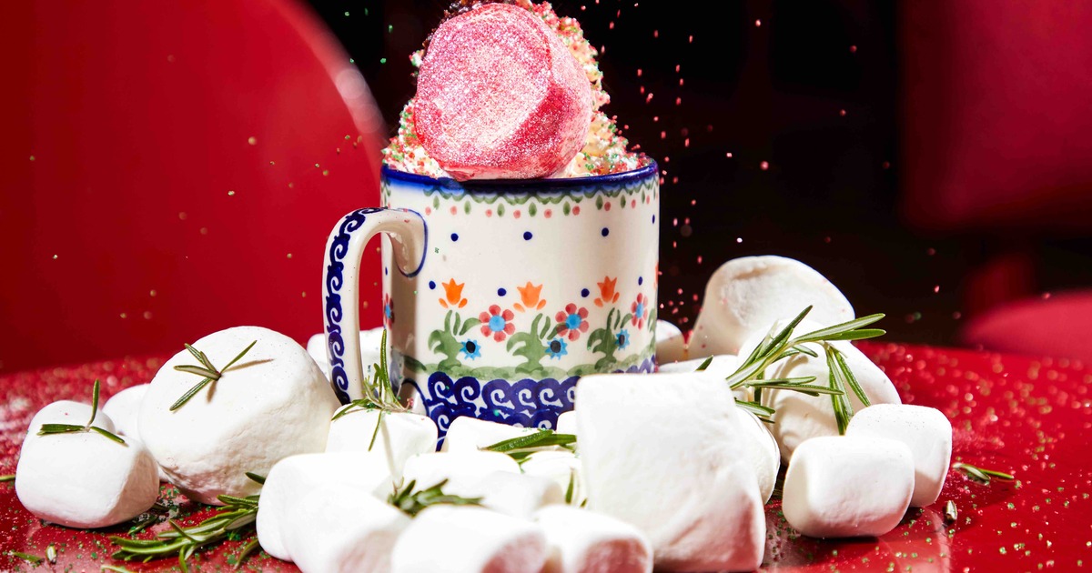 Take the holidays to new heights near the High Line | The High Line